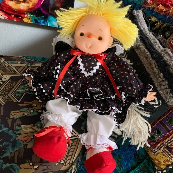 Ice Cream Strawberry Shortcake yarn crocheted | Mercari Vintage 1980’s Handmade Ice cream Doll with Yellow Yarn Hair